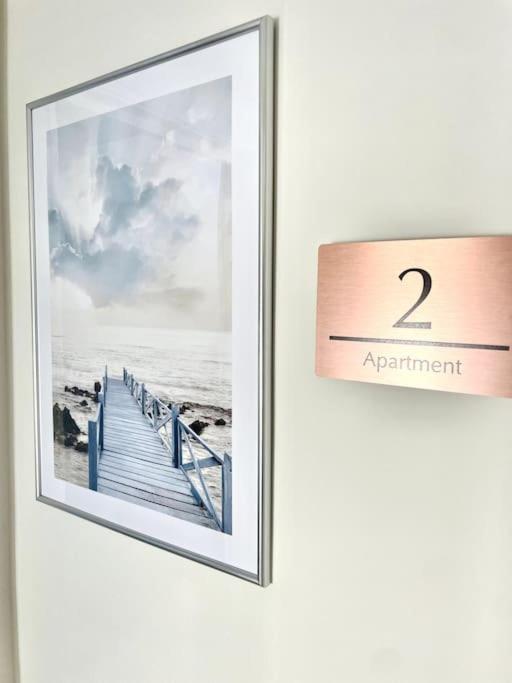 Luxury Porthcawl 1 Bedroom Apt, Prime Location Exteriör bild