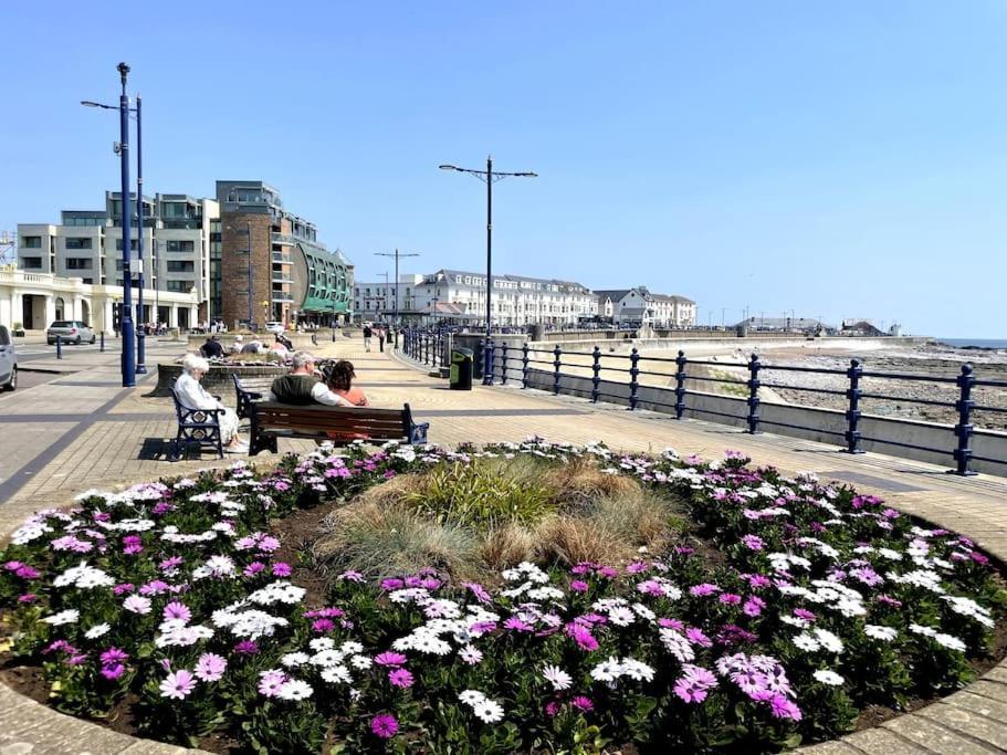 Luxury Porthcawl 1 Bedroom Apt, Prime Location Exteriör bild